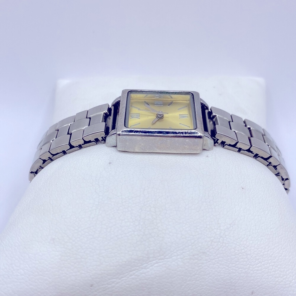 Working! Bay Studio Rectangular Face Minimalist S… - image 3